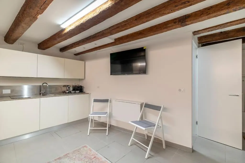 Longa Studio By Welc Venice